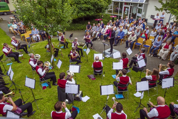 2021 Musikalisches Rendezvous im Pfarrgarten mit dem Musikverein Tiengen