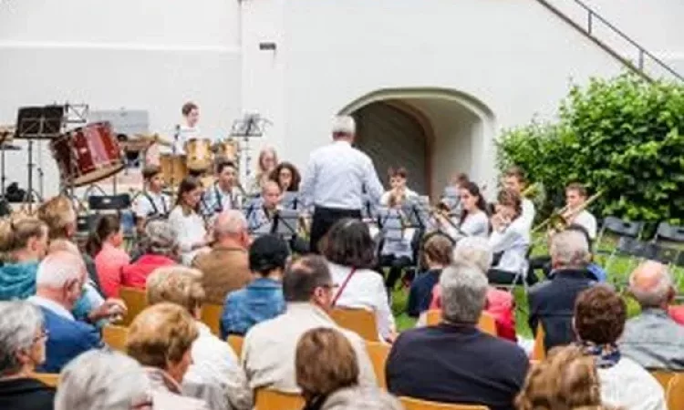 2016 Serenadenkonzert 20160702_001-300x200