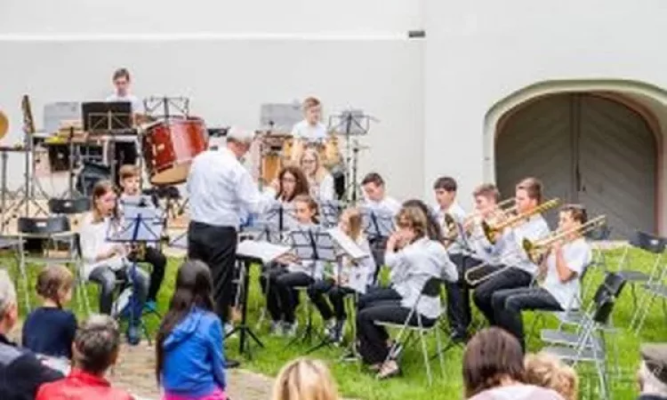 2016 Serenadenkonzert 20160702_003-300x200