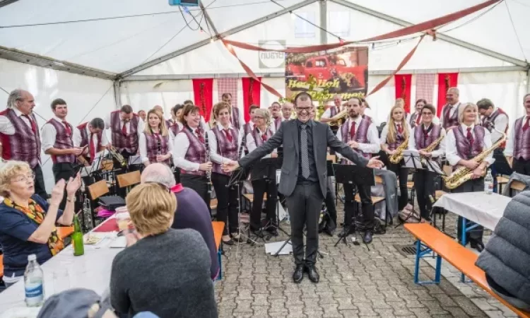 2016 Zwiebelkuchenfest Feuerwehr Feuerwehrhock 010 16. Oktober 2016