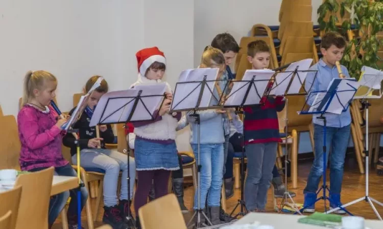 2017 Adventsbasar Adventsvorspiel 009