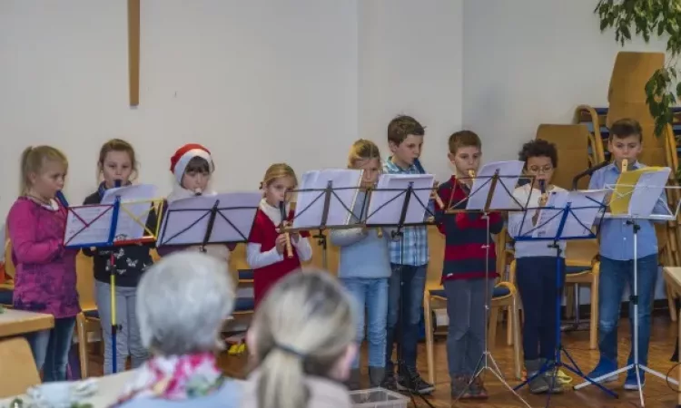 2017 Adventsbasar Adventsvorspiel 014