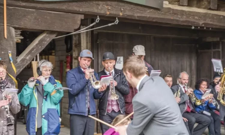 2017 Maiwecken Maiwecken 110