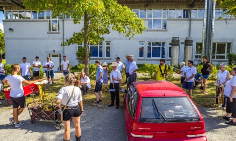 2020 Musikalischer Dorbspaziergang CoronaMarsch 0001