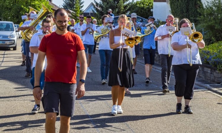 2020 Musikalischer Dorbspaziergang CoronaMarsch 0012