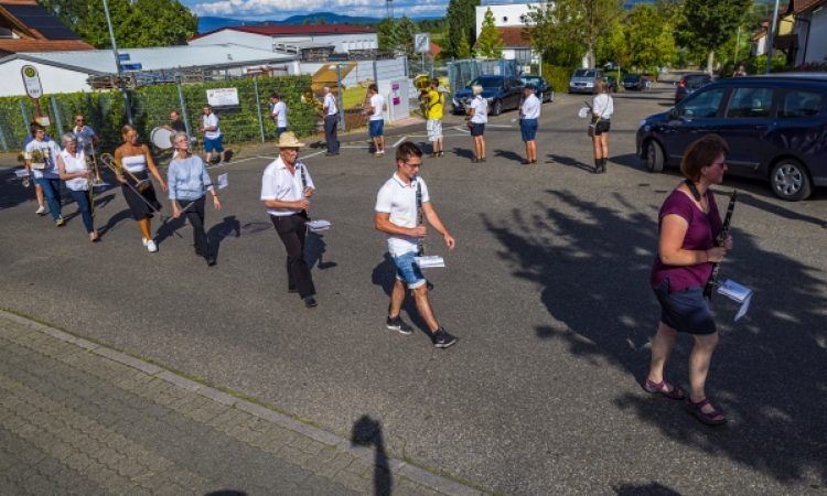 2020 Musikalischer Dorbspaziergang CoronaMarsch 0018