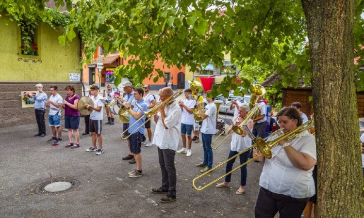 2020 Musikalischer Dorbspaziergang CoronaMarsch 0021